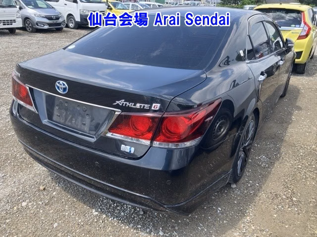 TOYOTA CROWN