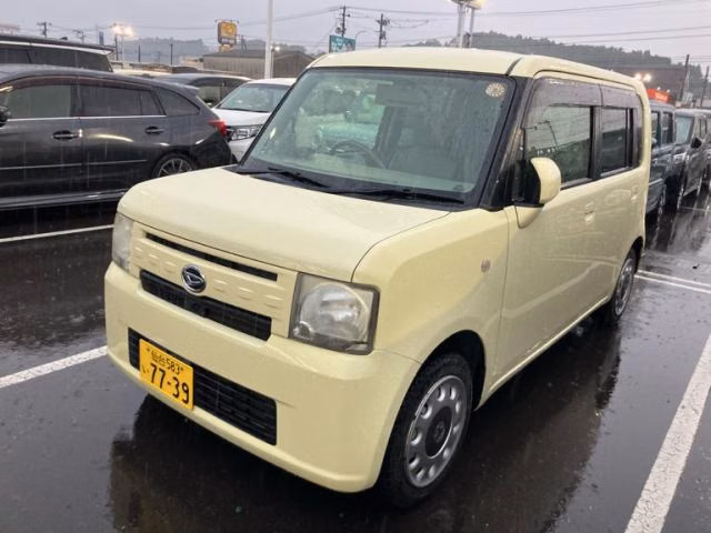 DAIHATSU MOVE CONTE
