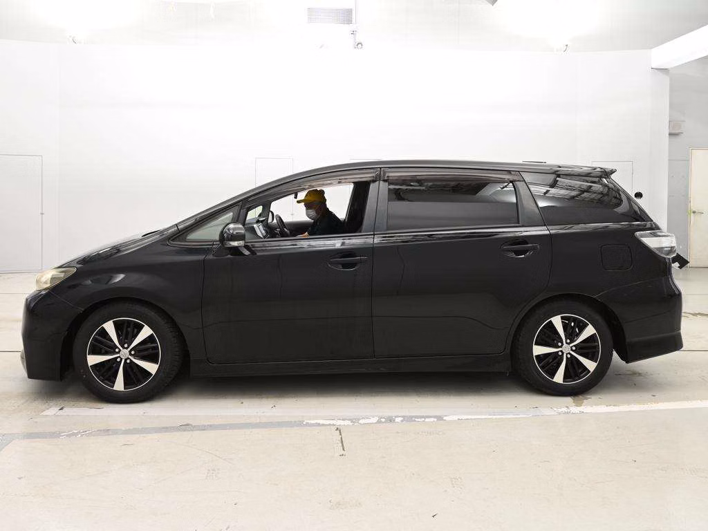 TOYOTA WISH