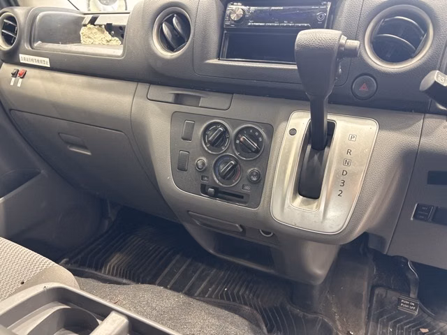 NISSAN NV350 CARAVAN