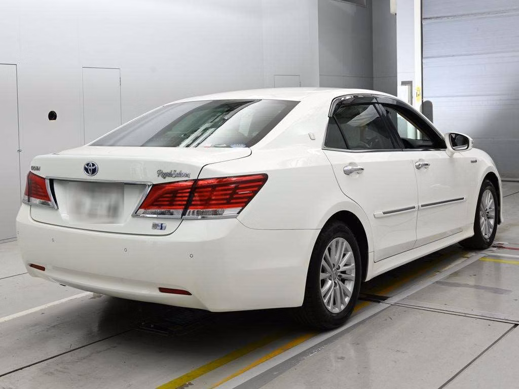 TOYOTA CROWN