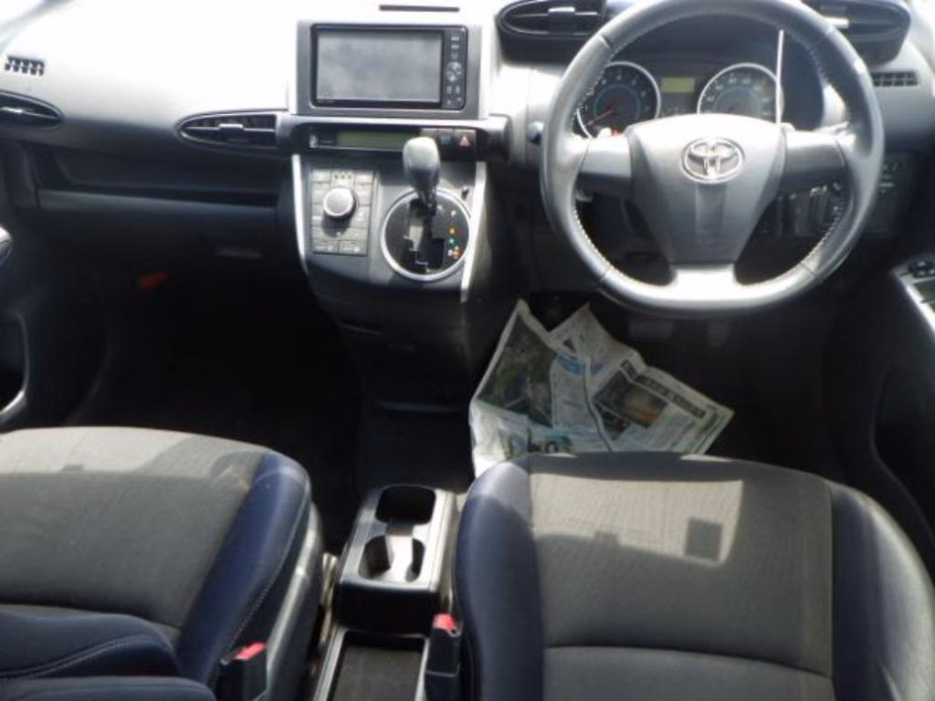 TOYOTA WISH