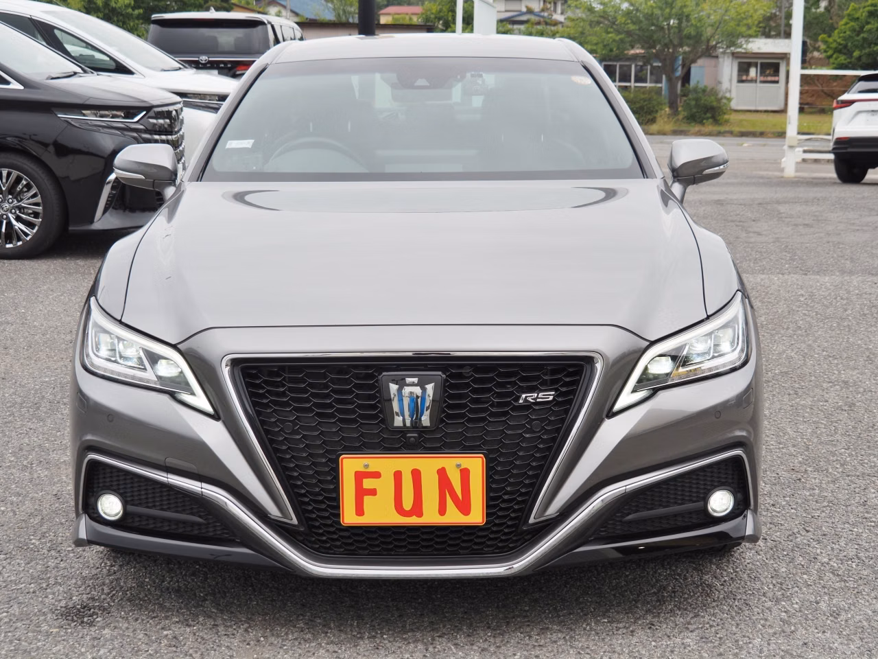 TOYOTA CROWN