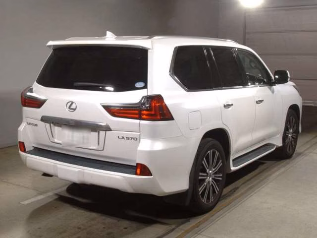 LEXUS LX570