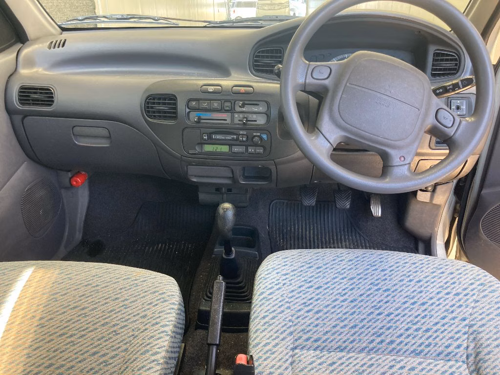 MITSUBISHI MINICA