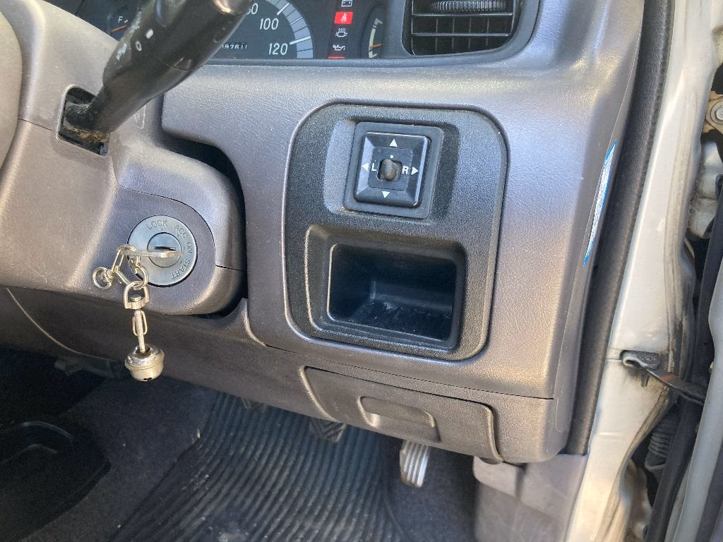 MITSUBISHI MINICA