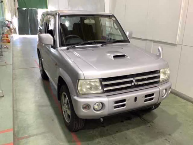 MITSUBISHI PAJERO MINI