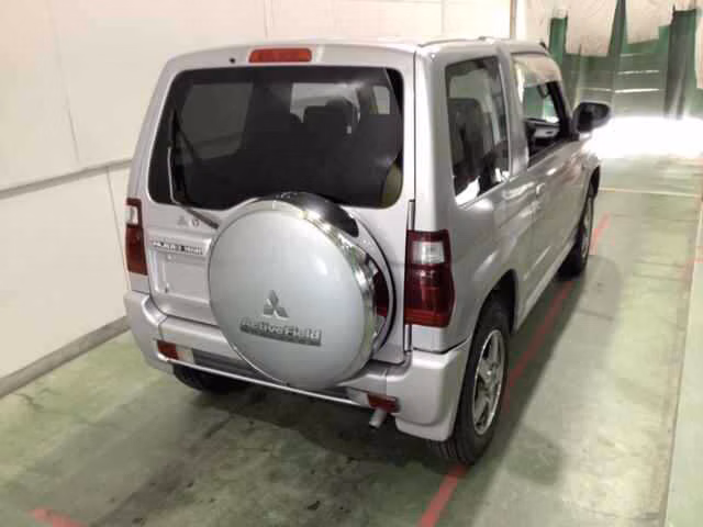 MITSUBISHI PAJERO MINI