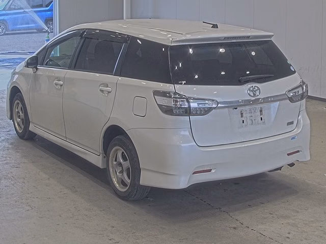 TOYOTA WISH