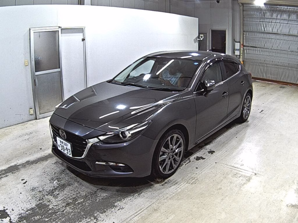 MAZDA AXELA