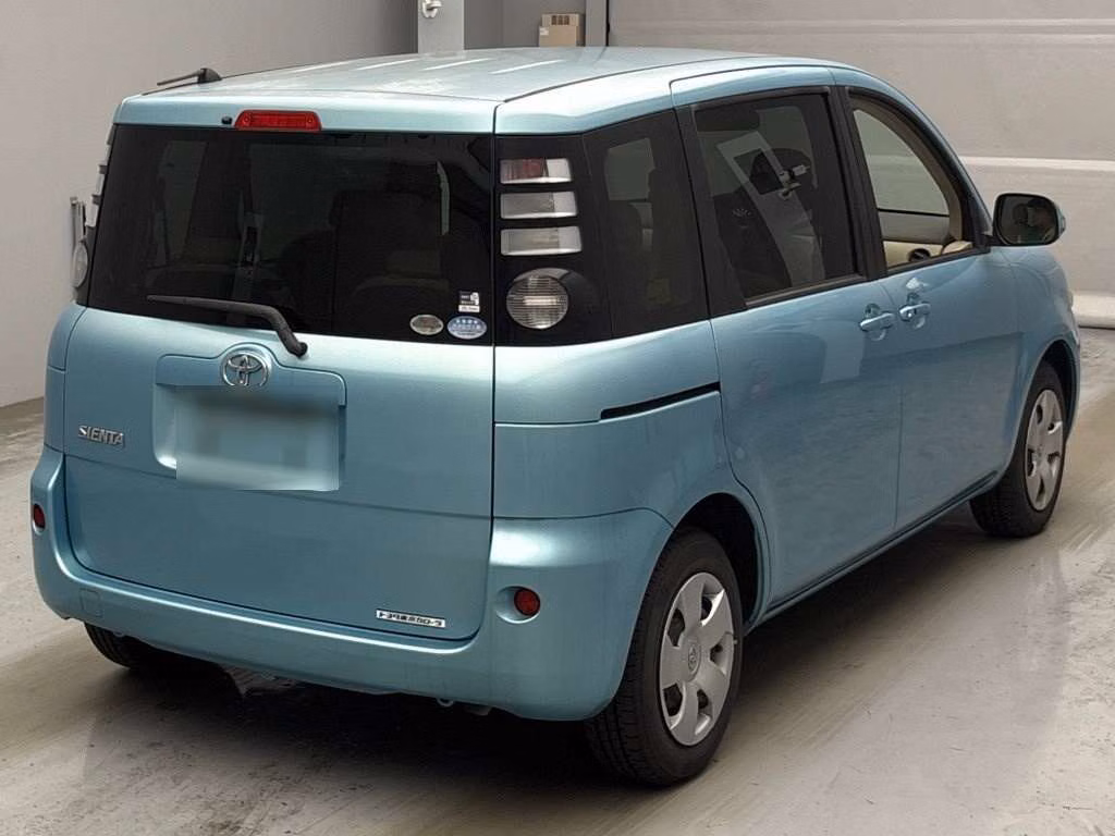 TOYOTA SIENTA