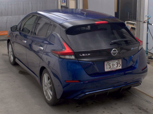 NISSAN LEAF