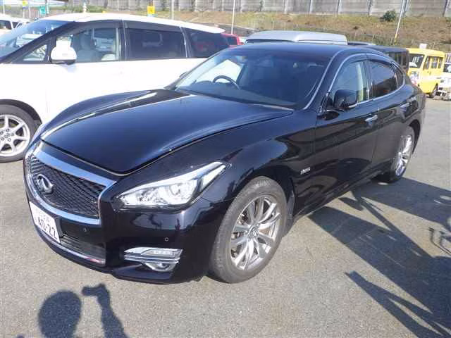 NISSAN FUGA