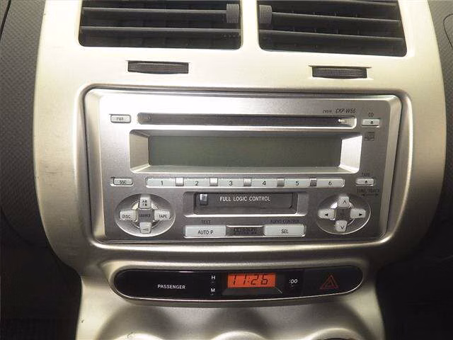 TOYOTA IST