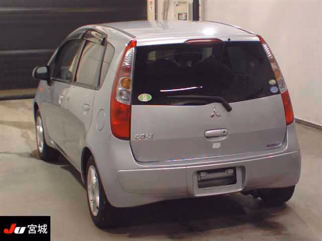 MITSUBISHI COLT