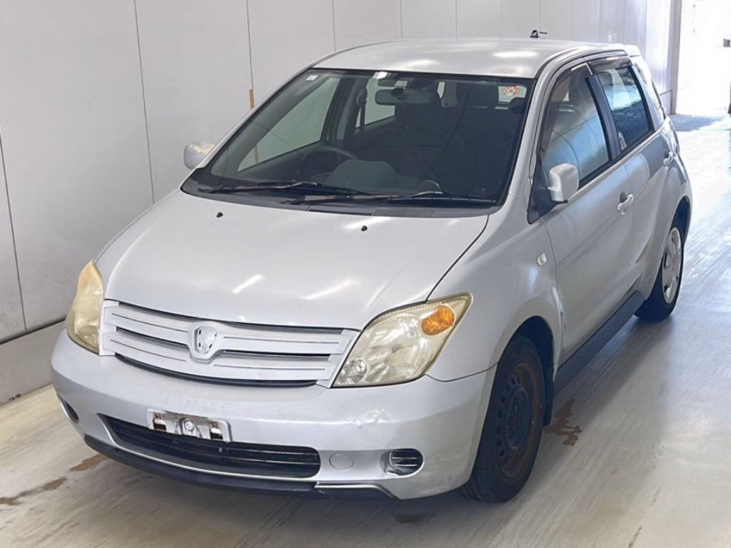 TOYOTA IST