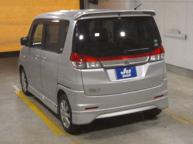 MITSUBISHI DELICA D:2