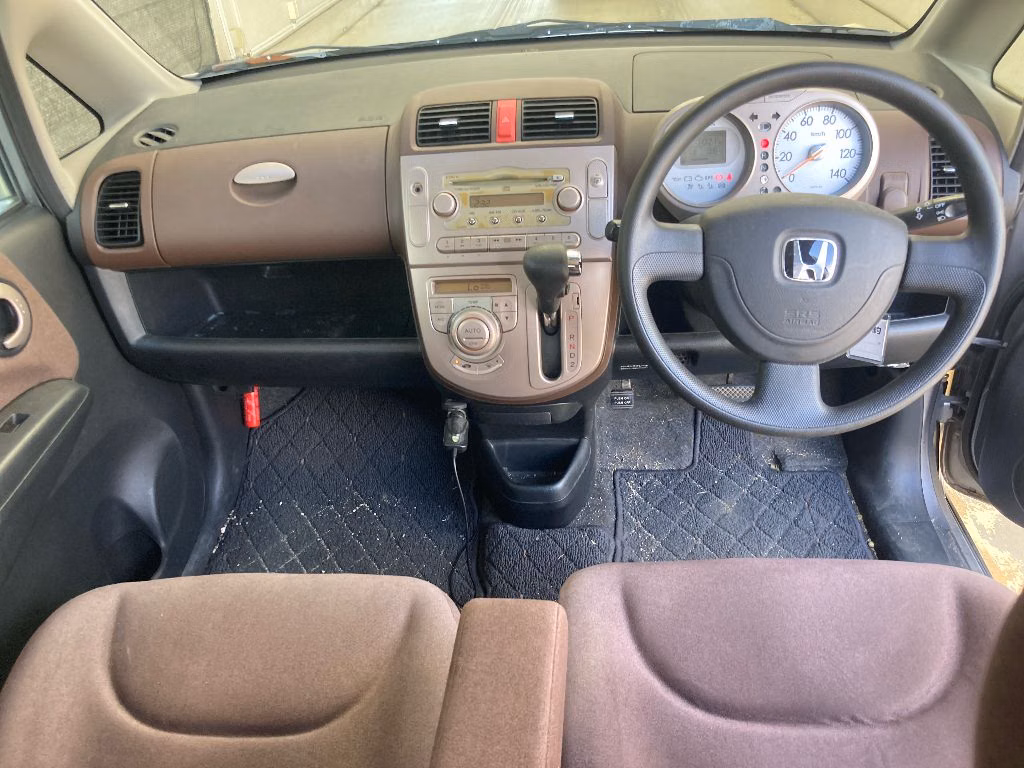 HONDA LIFE
