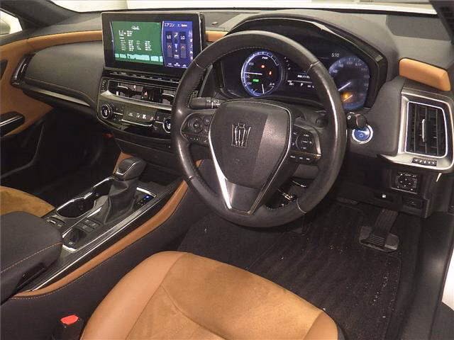 TOYOTA CROWN