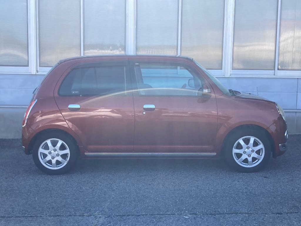 DAIHATSU MIRA GINO