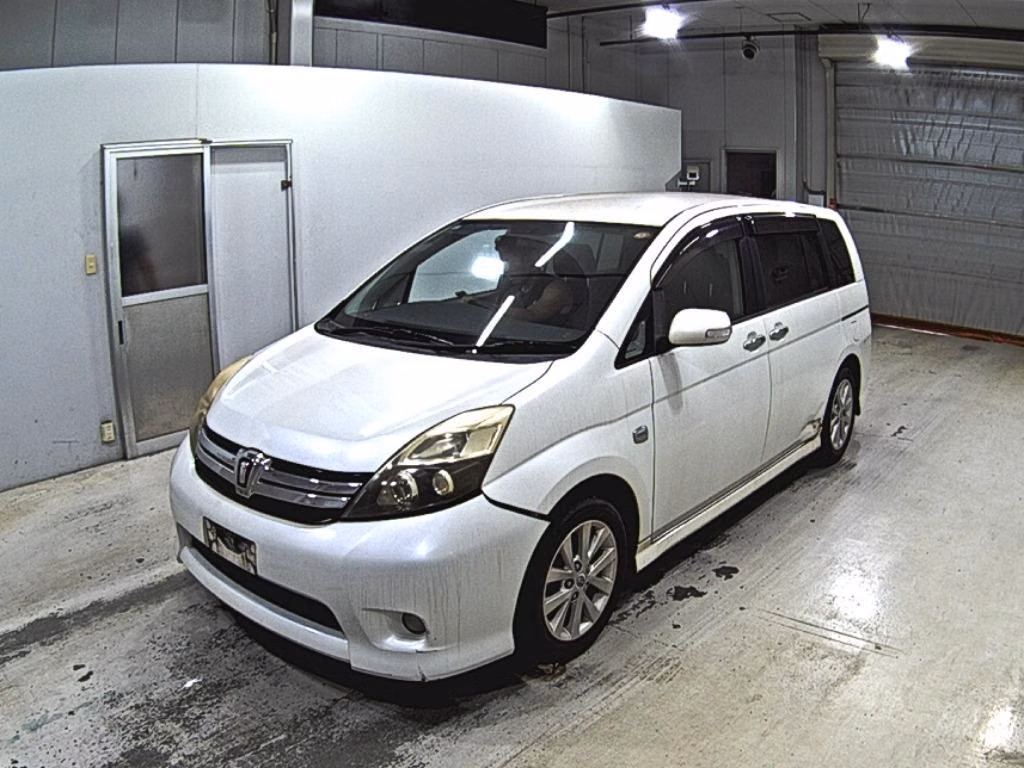TOYOTA ISIS