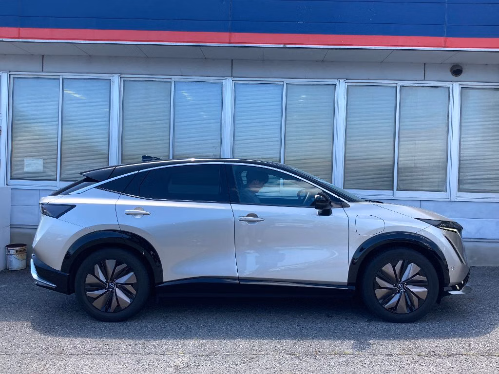 NISSAN ARIYA