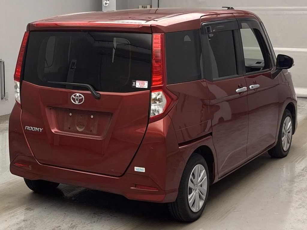 TOYOTA ROOMY