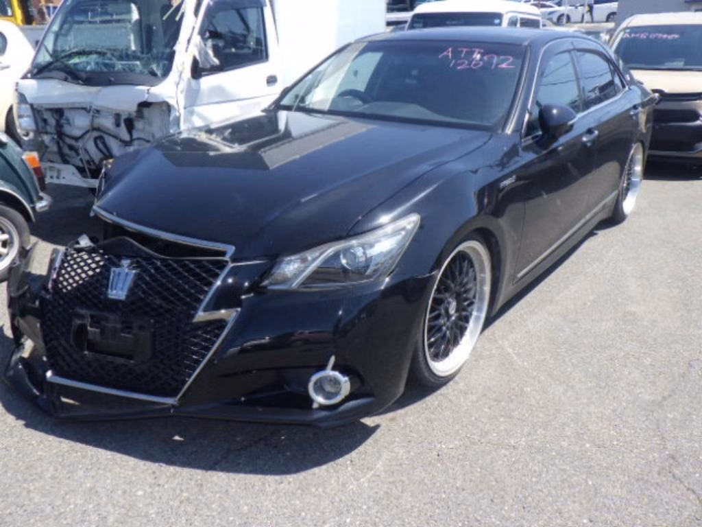 TOYOTA CROWN
