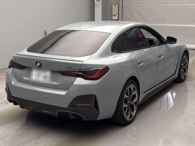 BMW I4