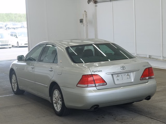 TOYOTA CROWN
