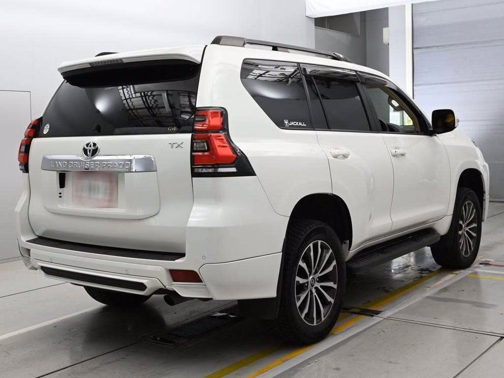 TOYOTA LAND CRUISER PRADO