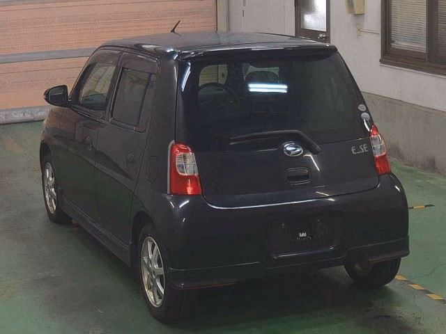 DAIHATSU ESSE
