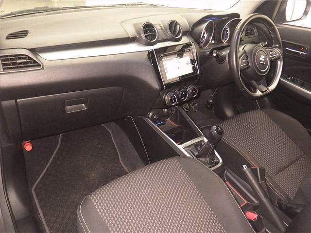 SUZUKI SWIFT