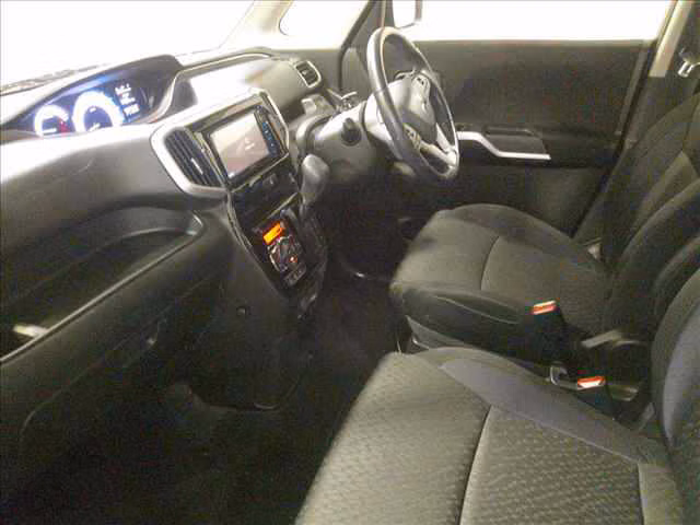 MITSUBISHI DELICA D:2