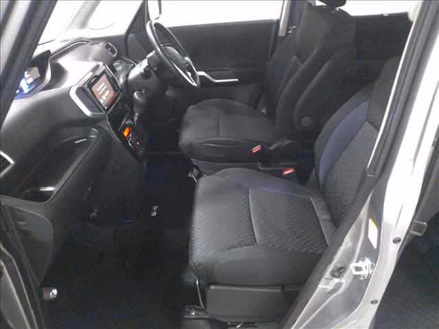 MITSUBISHI DELICA D:2