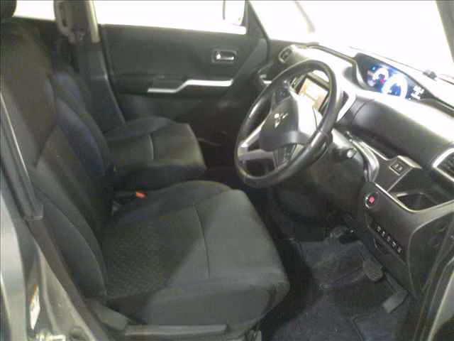 MITSUBISHI DELICA D:2