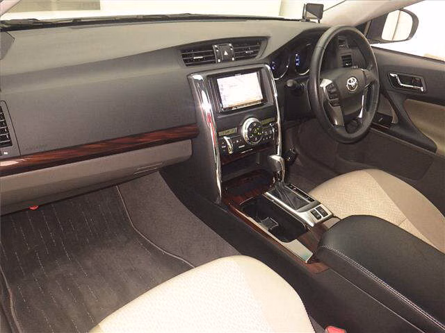 TOYOTA MARK X