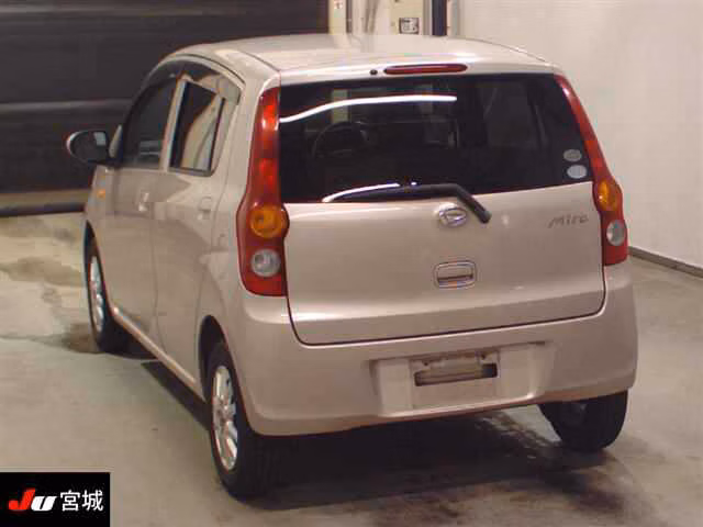 DAIHATSU MIRA