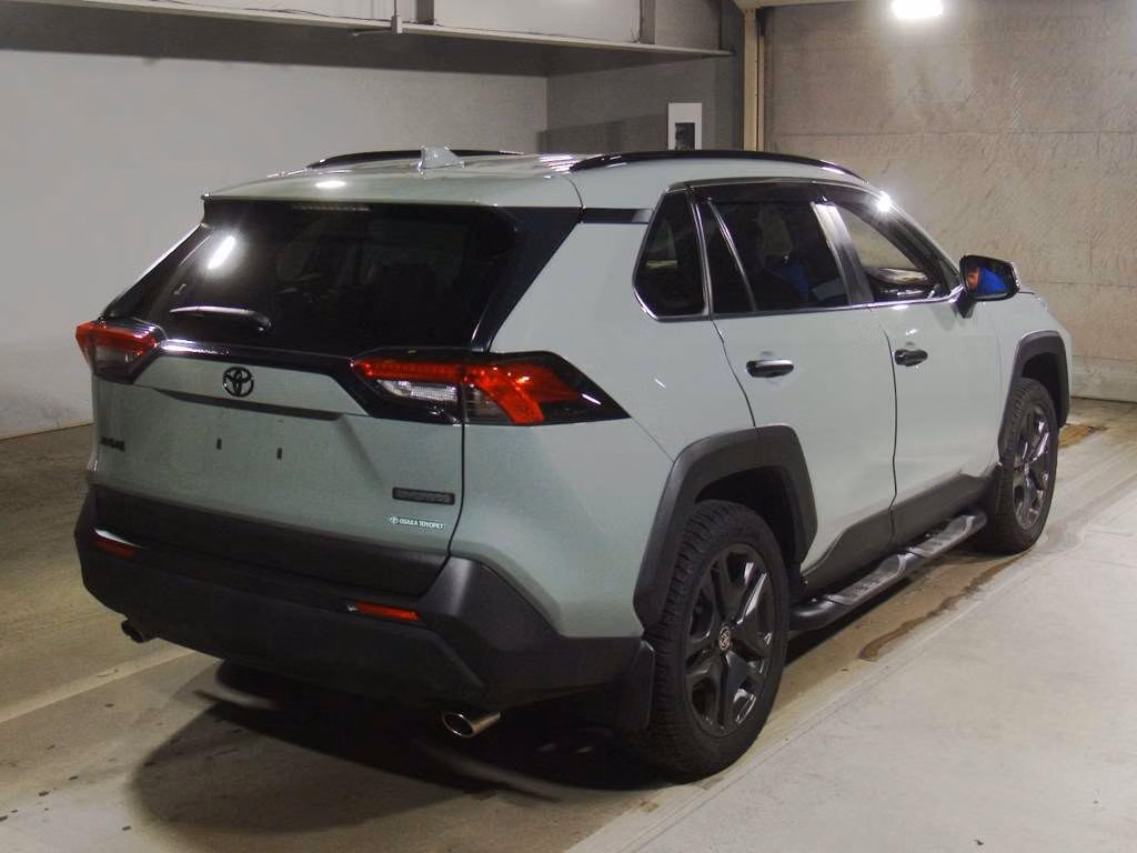 TOYOTA RAV4