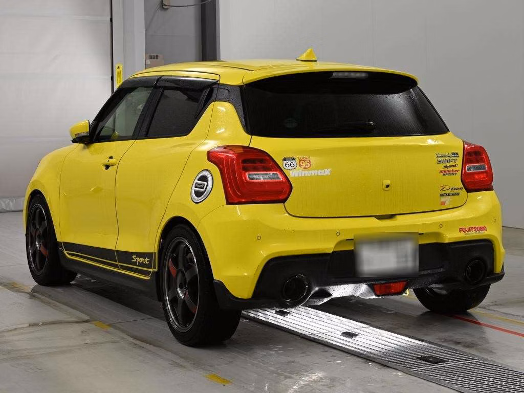 SUZUKI SWIFT