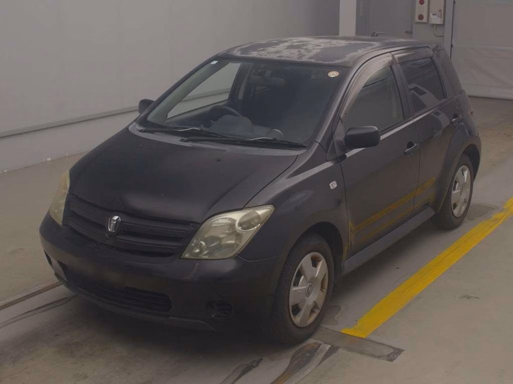 TOYOTA IST