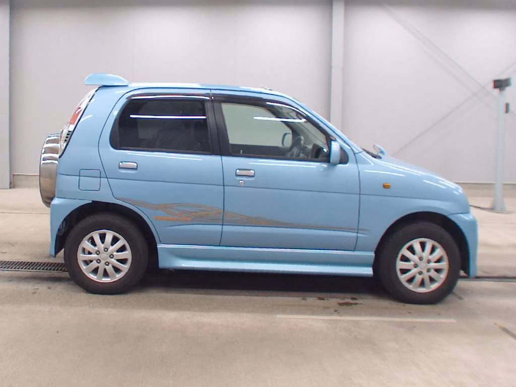 DAIHATSU TERIOS KID