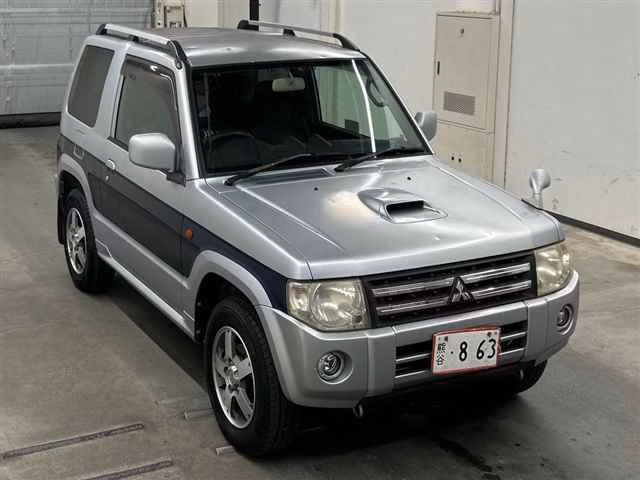 MITSUBISHI PAJERO MINI