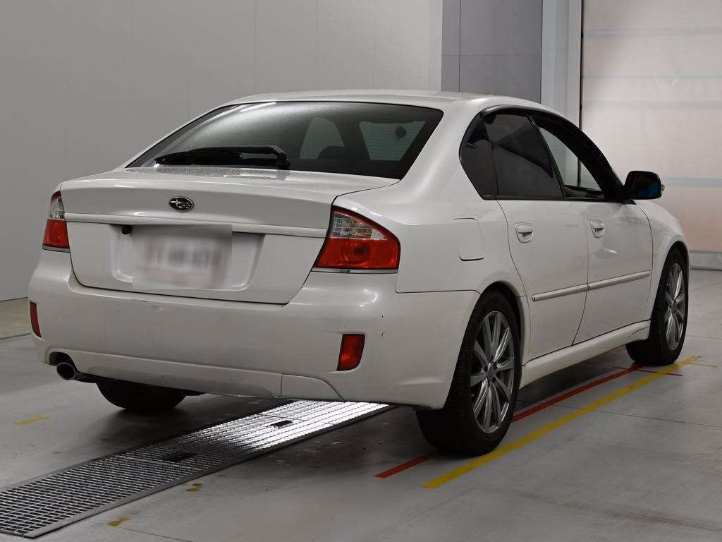 SUBARU LEGACY B4