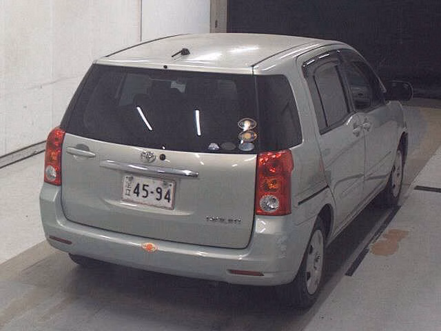 TOYOTA RAUM