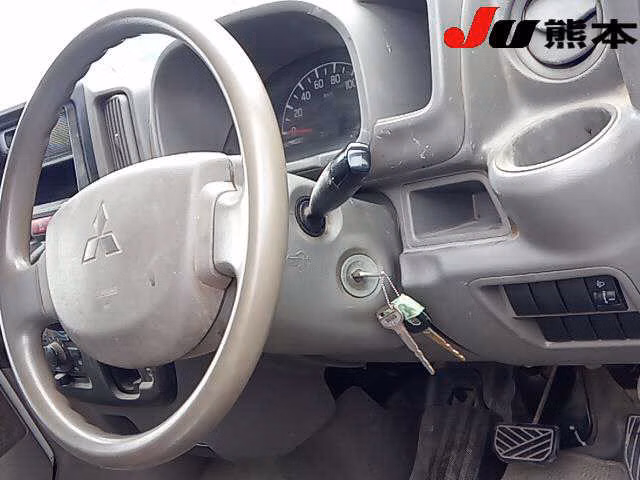 MITSUBISHI MINICAB