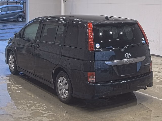 TOYOTA ISIS