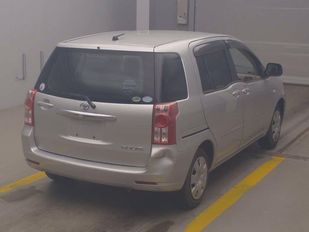 TOYOTA RAUM