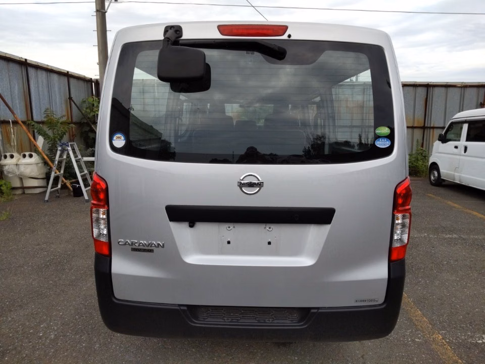 NISSAN NV350 CARAVAN