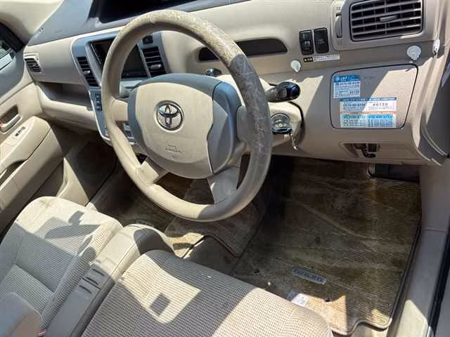 TOYOTA RAUM